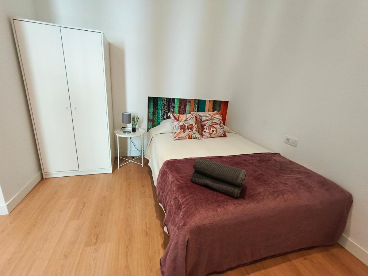 By Universitat Rooms Barcelona Exterior photo